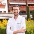 Othmane Khoris, Head Pastry Chef im Hotel The Alpina Gstaad.